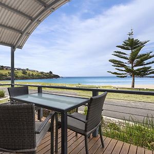 Superior Two-Bedroom Beachfront Villa